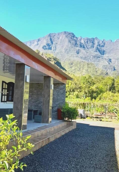 Charmante Maison Au Coeur Des 3 Montagnes Salazie Exteriér fotografie
