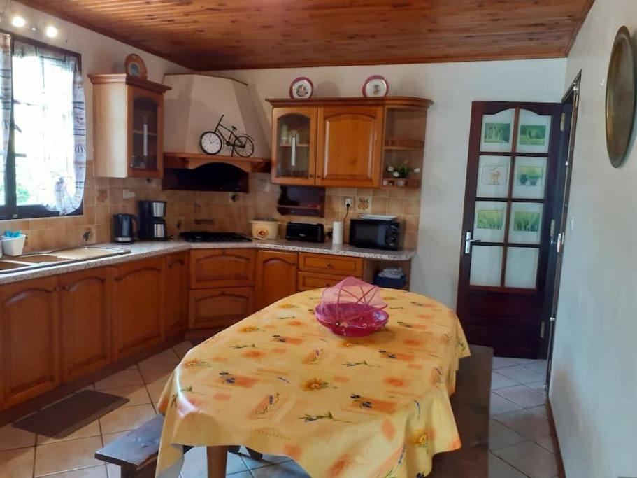 Charmante Maison Au Coeur Des 3 Montagnes Salazie Exteriér fotografie